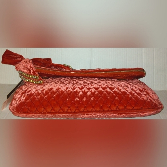 NWT☆JUICY COUTURE☆Oversized Foldover Quilted Velour Bow Clutch☆Beautiful☆Rare☆ - Picture 9 of 16